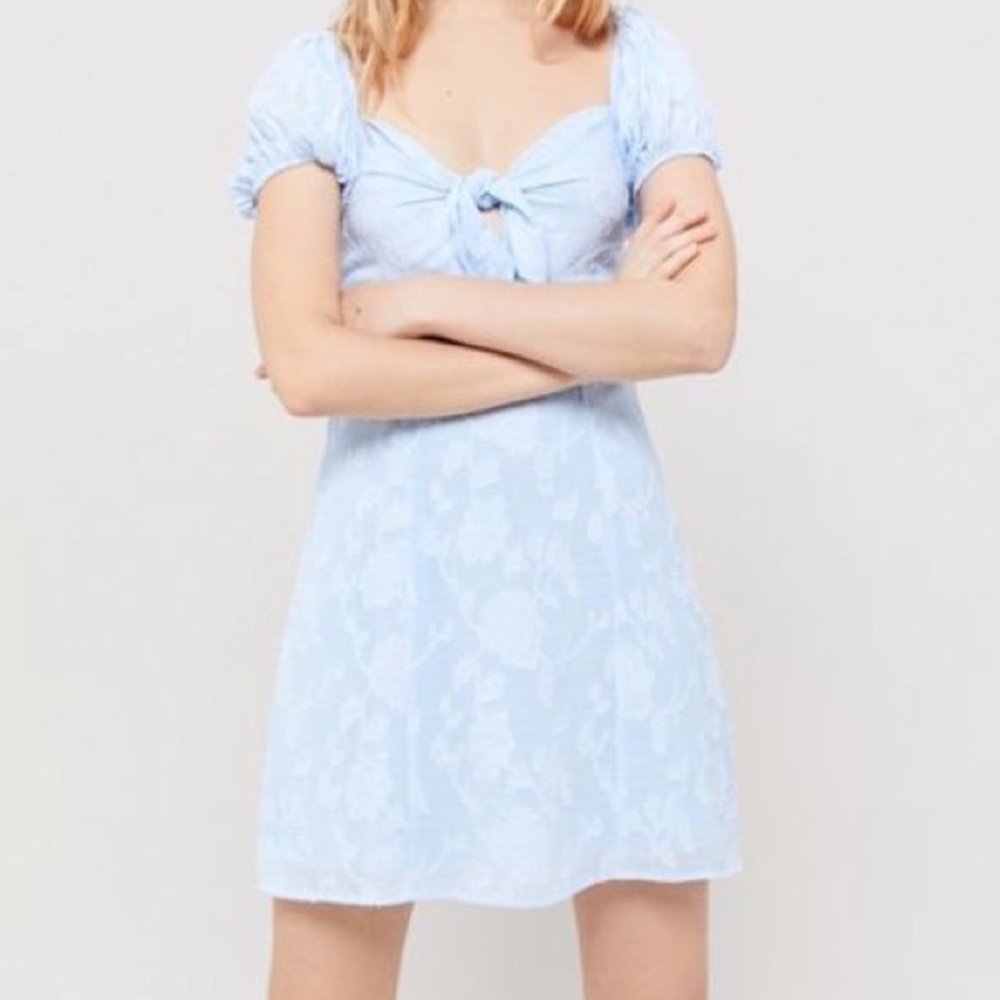 UO Tie-Front Puff Sleeve Mini Dress Light Blue Floral